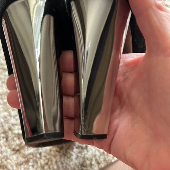 Diane von furstenburg suede ankle boots size 7 1/2 med - Picture 10 of 10